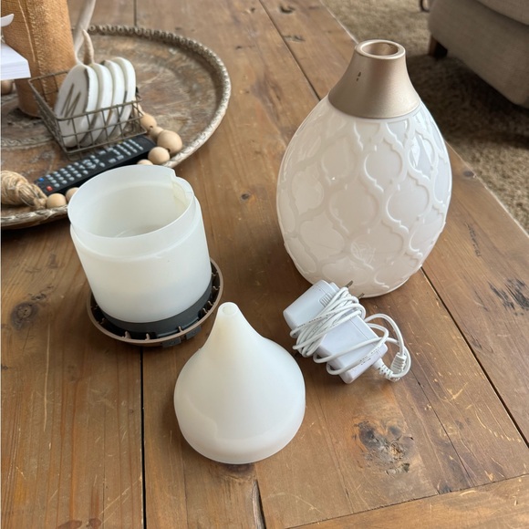 Young living essential oil diffuser - Picture 6 of 13